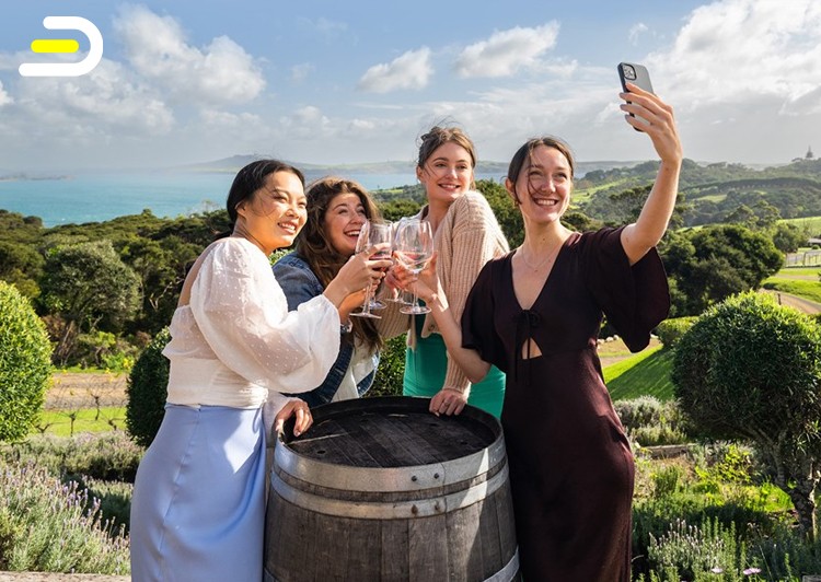 Fullers360 Waiheke Wine and Dine 怀赫科岛品酒进餐之旅（含船票）