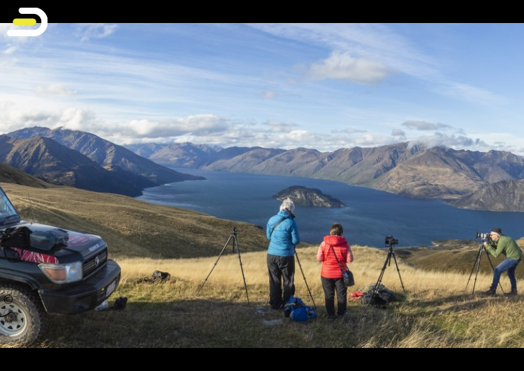 Ridgeline Wanaka-Roy’s Peak Sunrise Explorer 罗伊峰日出飞行+越野摄影之旅